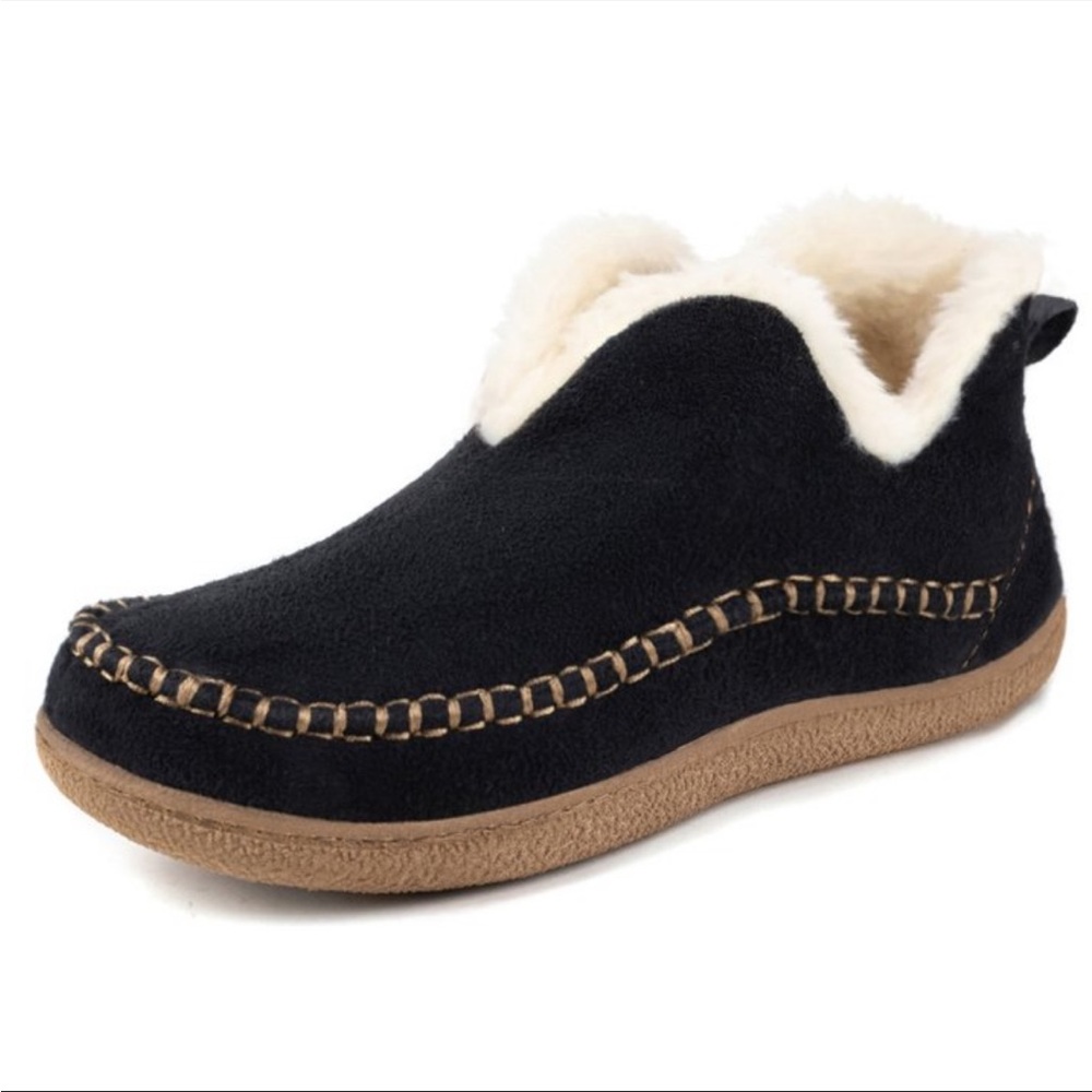 Women’s Mountainside Faux Fur Lined Ankle Bootie-Czy Black Slip-On